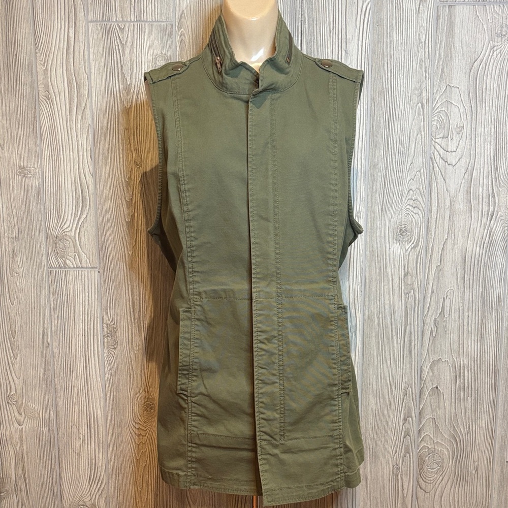 CAbi Explorer Utility Vest Olive/Army Green Size M